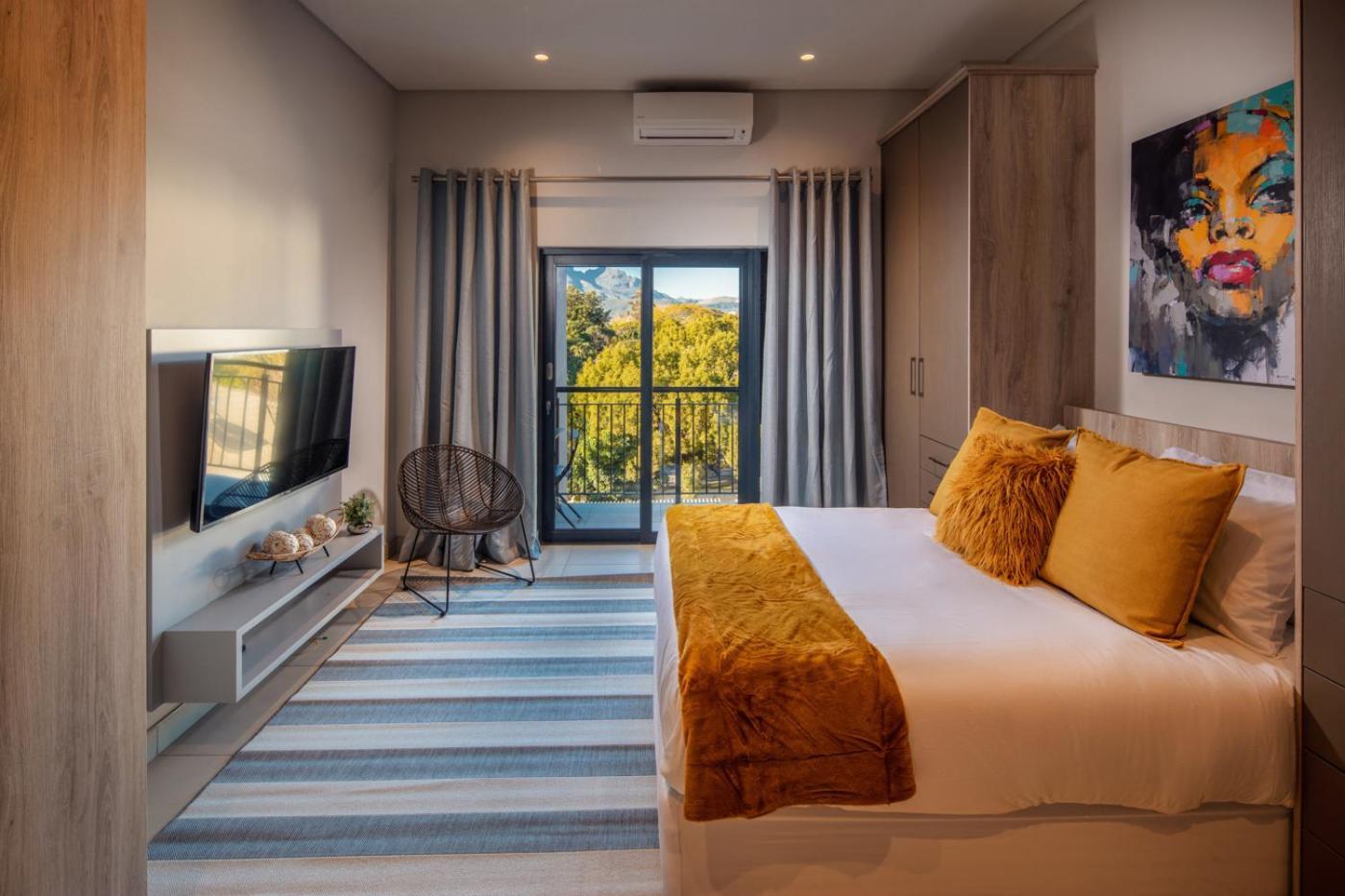 The Den Apartments By Raw Africa Collection ステレンボッシュ エクステリア 写真