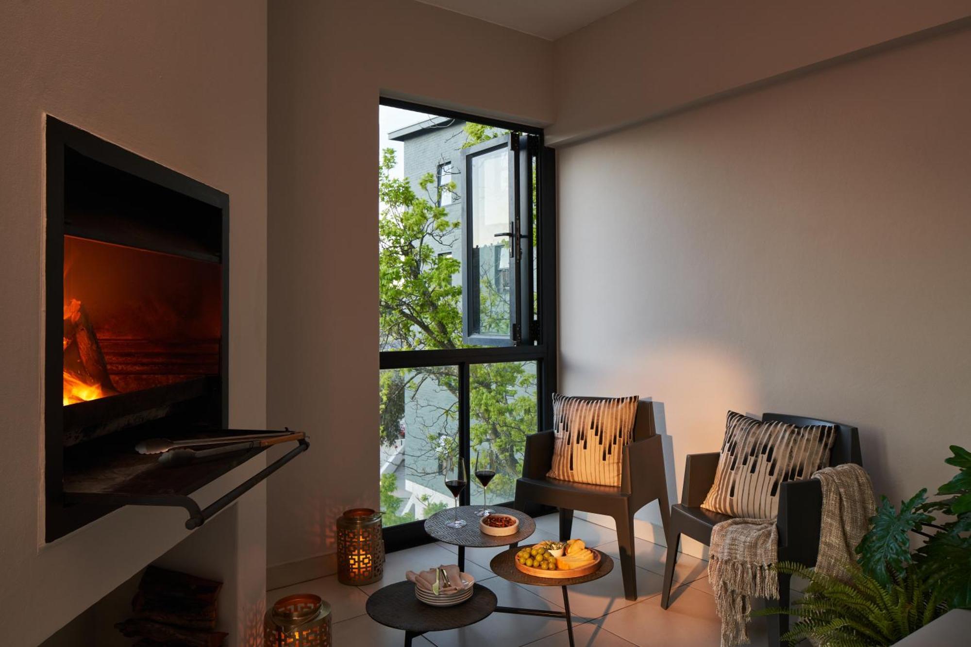 The Den Apartments By Raw Africa Collection ステレンボッシュ エクステリア 写真